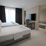 Niklas Boutique 4* Sarandë