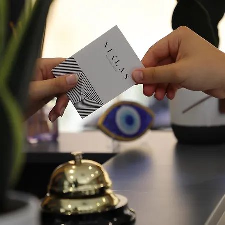 Niklas Boutique ساراندا